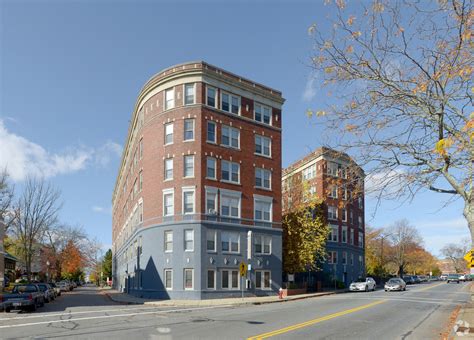 Victoria Riverside Townhouse Lofts | 10 Manomet St, <b>New Bedford, MA</b>. . Apartments new bedford ma